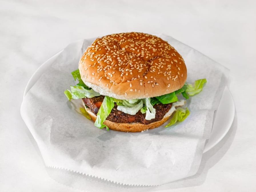 VEGGIE BURGER.